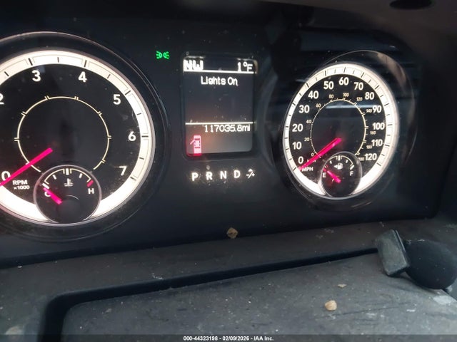 44323198 :رقم المزاد ، 1C6RR7FT2JS193014 vin ، 2018 Ram 1500 مزاد بيع
