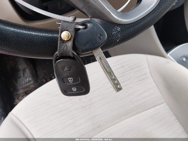 Продажа на аукционе авто 2016 Hyundai Accent Se, vin: KMHCT4AE2GU120788, номер лота: 44323242