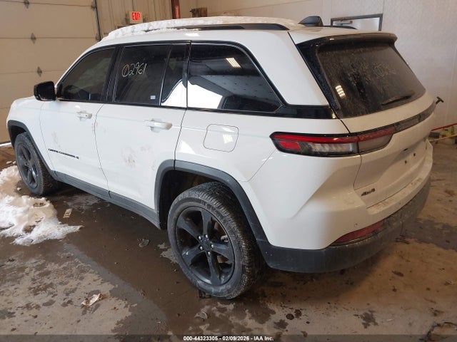 2023 JEEP GRAND CHEROKEE 1C4RJHBG7PC516815 Photo 2