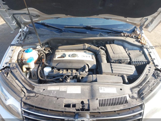 Продажа на аукционе авто 2013 Volkswagen Eos Komfort, vin: WVWBW8AH5DV001003, номер лота: 44323317