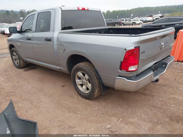 44323318 :رقم المزاد ، 1C6RR7LG5NS241165 vin ، 2022 Ram 1500 Classic Slt مزاد بيع