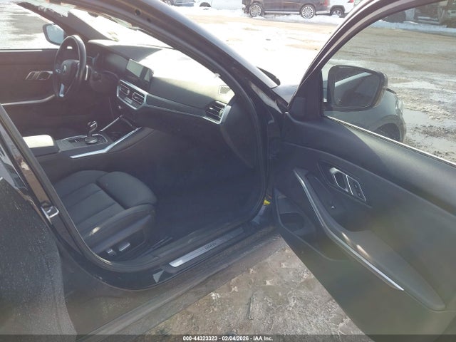 2021 BMW 330I 3MW5R7J09M8C02525 Photo 4