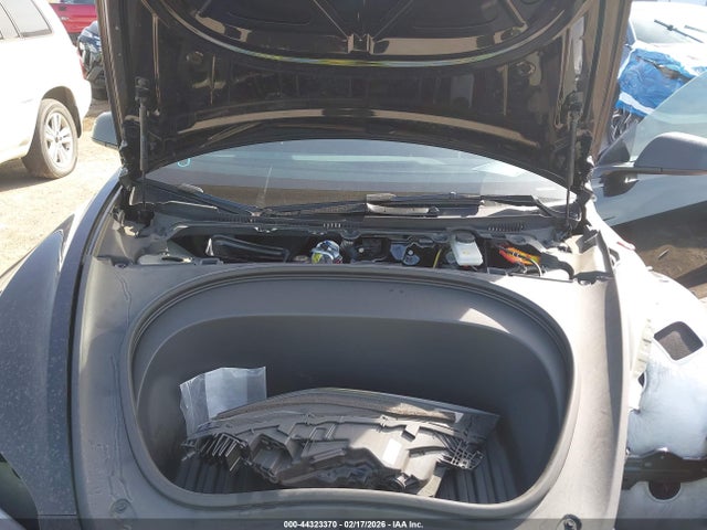 2025 Tesla Model 3 Long Range Rear-wheel Drive/standard Rear-wheel Drive მანქანა იყიდება აუქციონზე, vin: 5YJ3E1EA3SF035867, აუქციონის ნომერი: 44323370