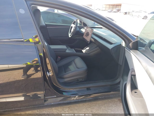 2025 Tesla Model 3 Long Range Rear-wheel Drive/standard Rear-wheel Drive მანქანა იყიდება აუქციონზე, vin: 5YJ3E1EA3SF035867, აუქციონის ნომერი: 44323370