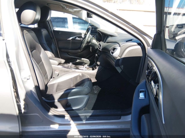 2018 INFINITI QX30 SJKCH5CR5JA059633 Photo 4