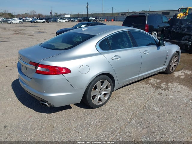 2011 JAGUAR XF SAJWA0FB6BLS12162 Photo 3