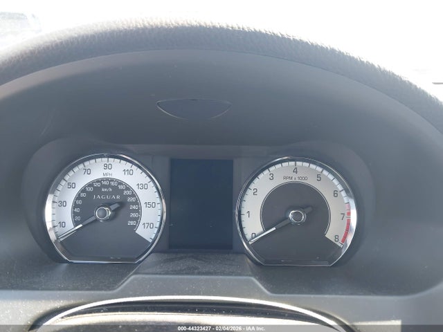 2011 JAGUAR XF SAJWA0FB6BLS12162 Photo 6