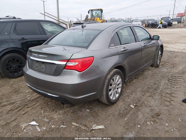 2013 CHRYSLER 200 1C3CCBBB1DN602210 Photo 3