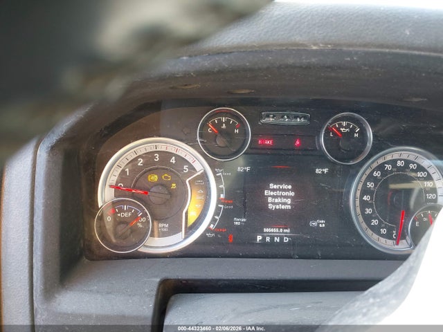 44323460 :رقم المزاد ، 3C6UR5DL5EG145506 vin ، 2014 Ram 2500 Lone Star مزاد بيع