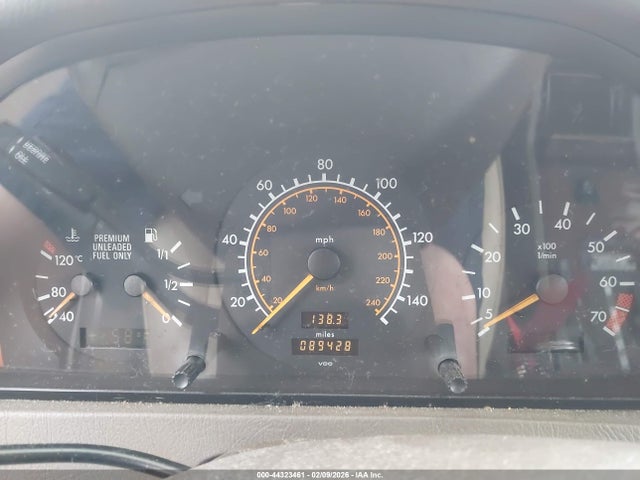 44323461 :رقم المزاد ، WDBHA22E8SF226712 vin ، 1995 Mercedes-benz C 220 مزاد بيع