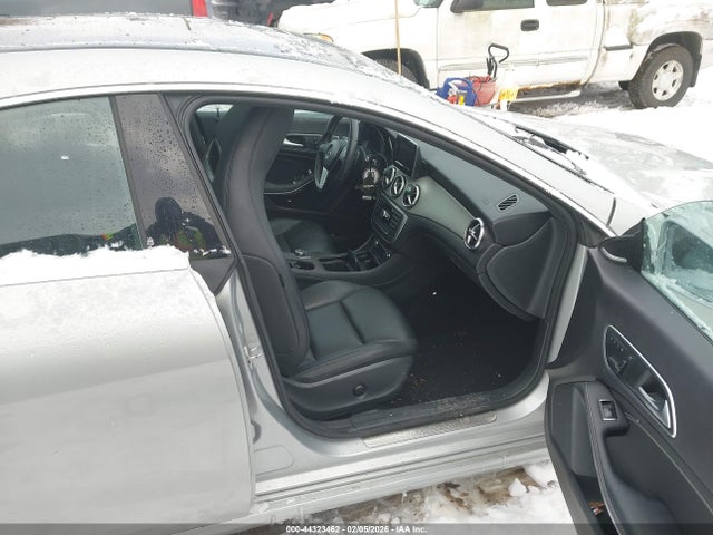 Продаж на аукціоні авто 2014 Mercedes-benz Cla 250, vin: WDDSJ4EB4EN069166, номер лоту: 44323462