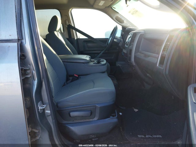 44323486 :رقم المزاد ، 1C6RR6KP1DS544096 vin ، 2013 Ram 1500 Tradesman مزاد بيع