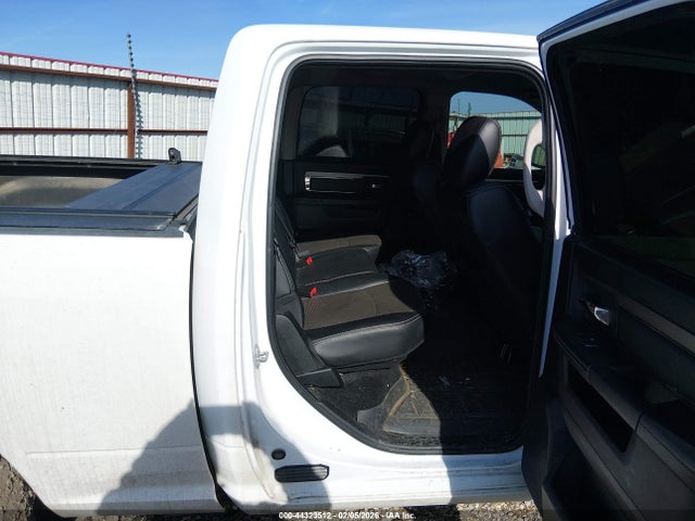 44323512 :رقم المزاد ، 1C6RR7UT1HS617358 vin ، 2017 Ram 1500 Night  4x4 6'4 Box مزاد بيع