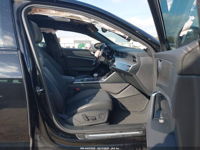 Продажа на аукционе авто 2024 Audi A6 Premium Plus 45 Tfsi Quattro S Tronic, vin: WAUE3BF23RN028986, номер лота: 44323520