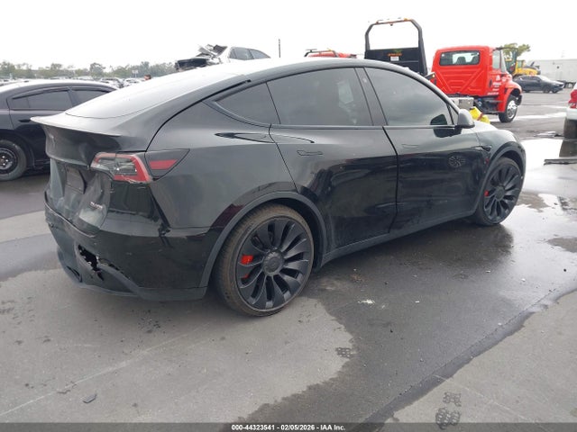 2022 TESLA MODEL Y 7SAYGDEF3NF457819 Photo 3