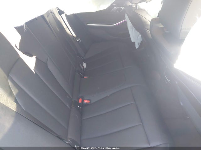 44323557 :رقم المزاد ، 3MW5R7J0XM8C01576 vin ، 2021 Bmw 330i Xdrive مزاد بيع