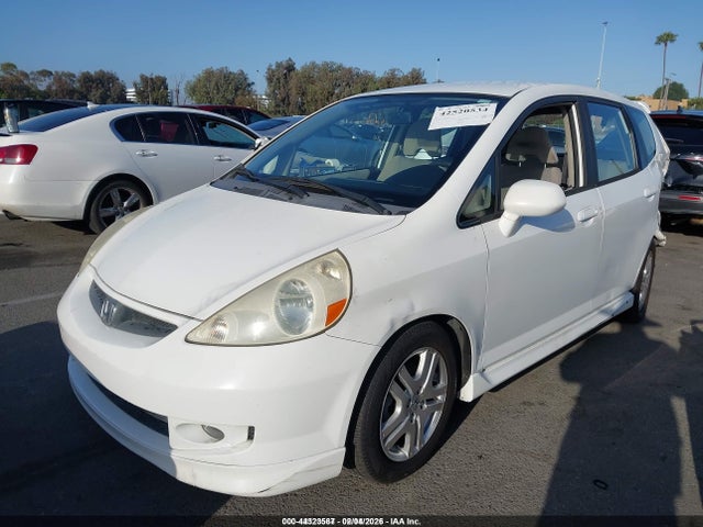 Продажа на аукционе авто 2007 Honda Fit Sport, vin: JHMGD38657S021968, номер лота: 44323567