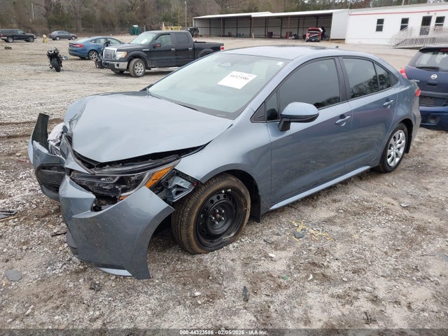 Toyota COROLLA LE 2025 5YFB4MDE0SP228812 Image 2