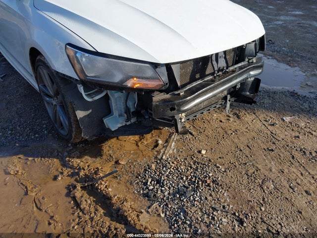 Aukcja sprzedaży 2016 Volkswagen Passat 1.8t R-line, vin: 1VWAT7A30GC047063, numer aukcji: 44323599