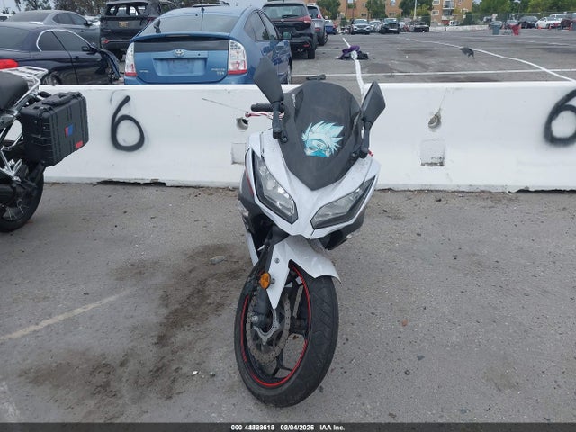 Aukcja sprzedaży 2014 Kawasaki Ex300 B, vin: JKAEX8B18EDA06910, numer aukcji: 44323613