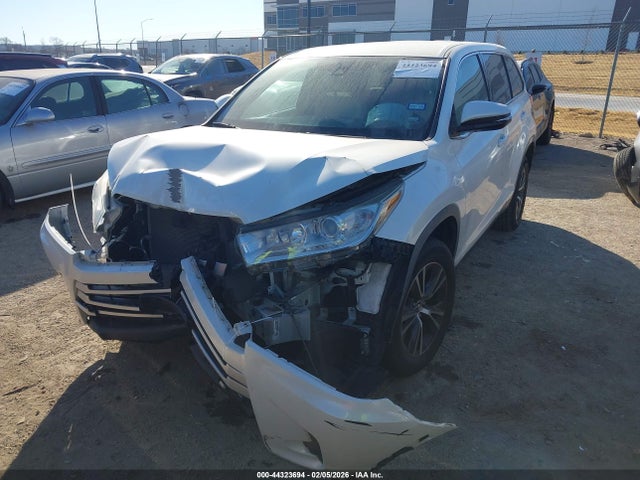 2019 TOYOTA HIGHLANDER 5TDZZRFH0KS349156 Photo 1