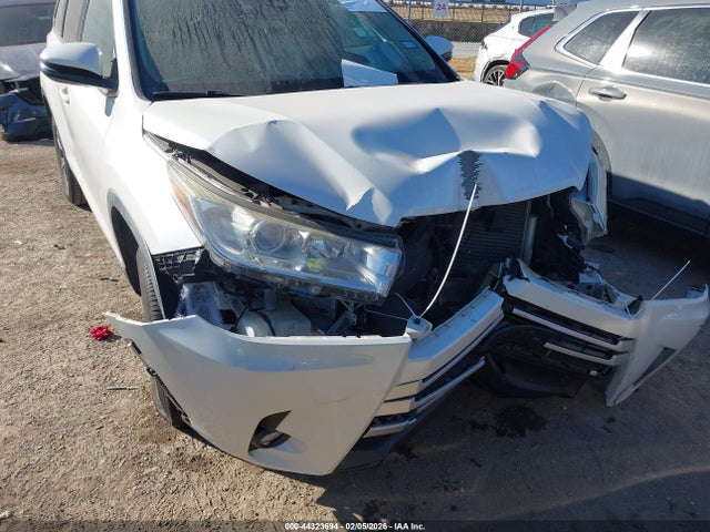 2019 TOYOTA HIGHLANDER 5TDZZRFH0KS349156 Photo 5