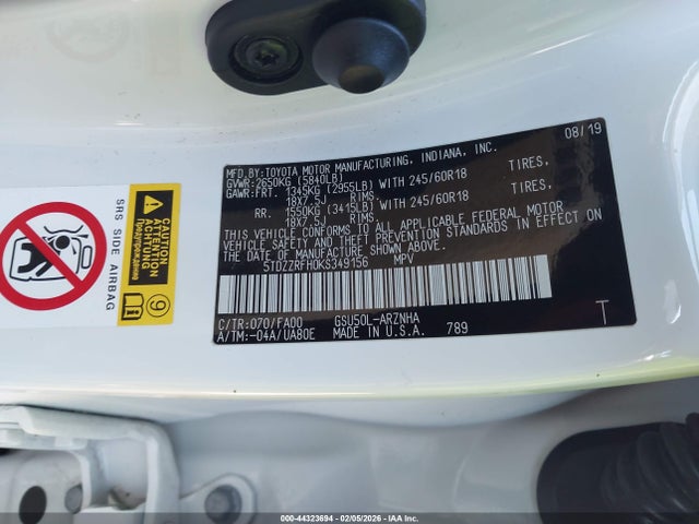 2019 TOYOTA HIGHLANDER 5TDZZRFH0KS349156 Photo 8