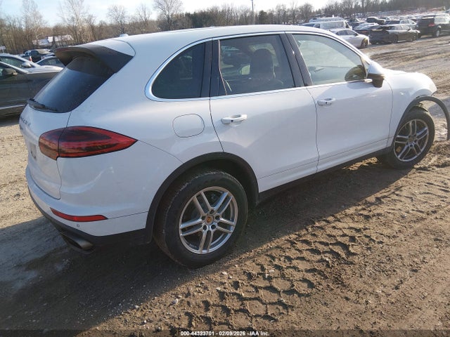 2016 PORSCHE CAYENNE WP1AA2A22GKA37836 Photo 3