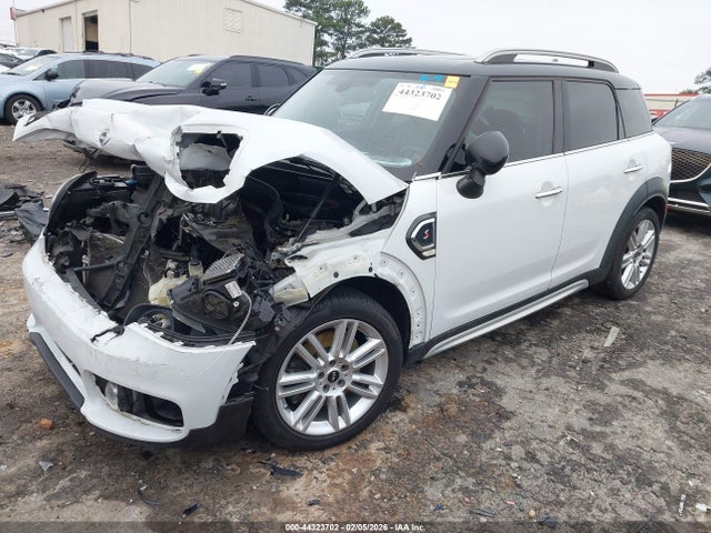 2018 MINI COUNTRYMAN WMZYT3C38J3E00313 Photo 1