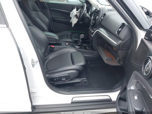2018 MINI COUNTRYMAN WMZYT3C38J3E00313 Photo 4