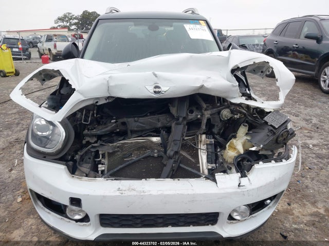 2018 MINI COUNTRYMAN WMZYT3C38J3E00313 Photo 5