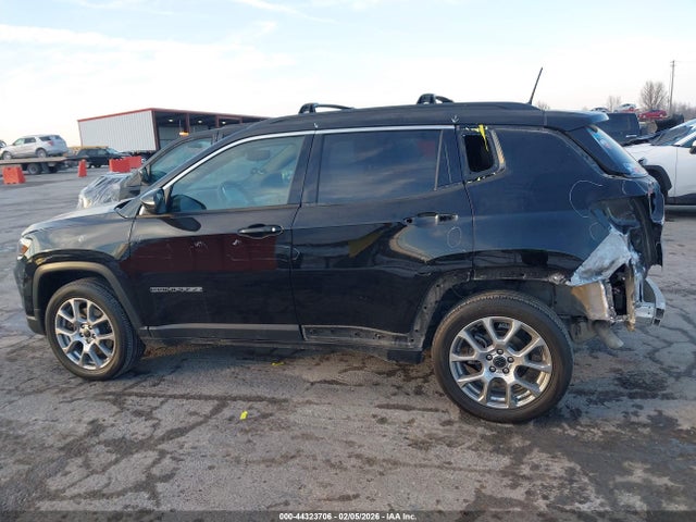 2025 Jeep Compass Latitude 4x4 მანქანა იყიდება აუქციონზე, vin: 3C4NJDBN1ST515713, აუქციონის ნომერი: 44323706