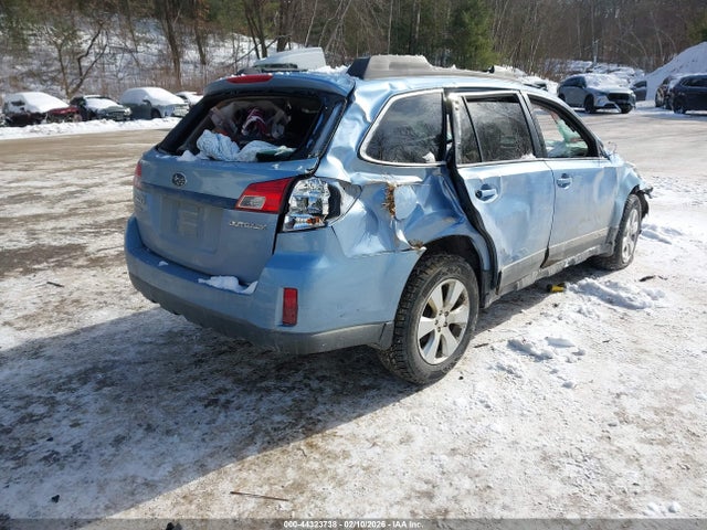 44323738 :رقم المزاد ، 4S4BRCBC4A3332493 vin ، 2010 Subaru Outback 2.5i Premium مزاد بيع