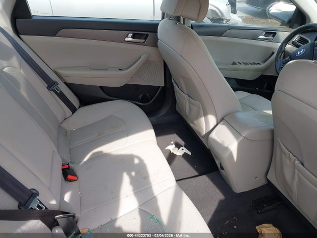 5NPE24AF5GH365765 Hyundai SONATA SE