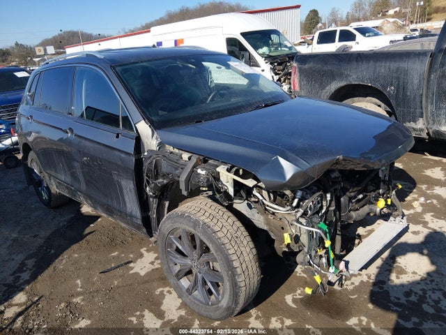 Продаж на аукціоні авто 2023 Volkswagen Tiguan 2.0t Se, vin: 3VV2B7AX1PM091473, номер лоту: 44323754
