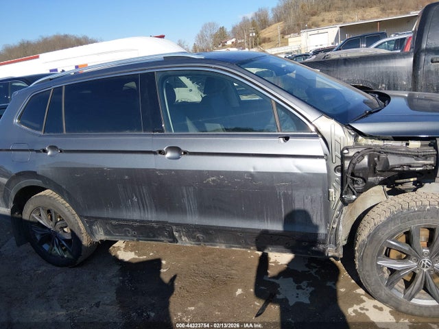 Продажа на аукционе авто 2023 Volkswagen Tiguan 2.0t Se, vin: 3VV2B7AX1PM091473, номер лота: 44323754