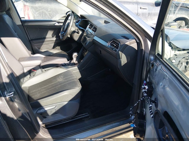 Продажа на аукционе авто 2023 Volkswagen Tiguan 2.0t Se, vin: 3VV2B7AX1PM091473, номер лота: 44323754