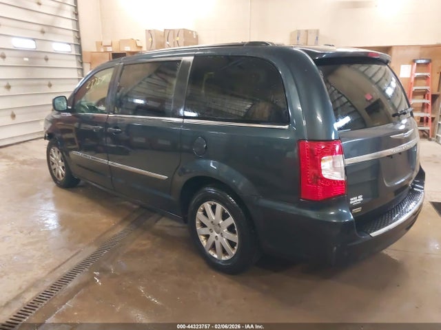 2014 CHRYSLER TOWN & COUNTRY 2C4RC1BG0ER307132 Photo 2