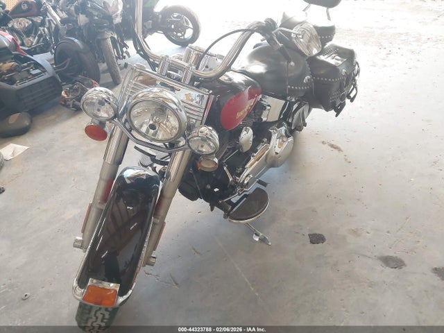 2010 HARLEY-DAVIDSON FLSTC 1HD1BW513AB023988 Photo 1