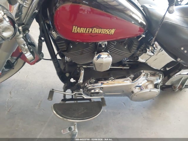 2010 HARLEY-DAVIDSON FLSTC 1HD1BW513AB023988 Photo 8