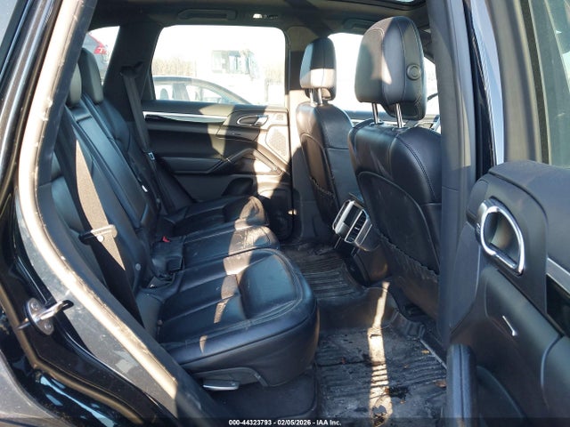 2018 PORSCHE CAYENNE WP1AA2A23JKA03752 Photo 7