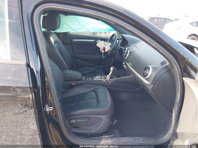 2016 AUDI A3 WAUB8GFF3G1030603 Photo 4