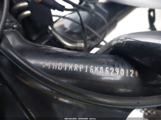 1HD1KRP16KB629012 Harley-Davidson FLHXS