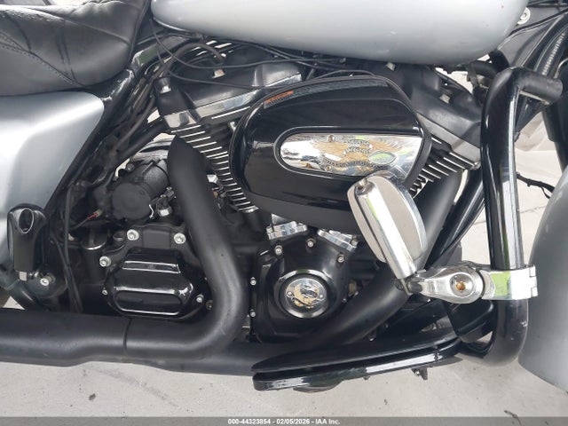 1HD1KRP16KB629012 Harley-Davidson FLHXS