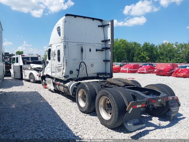 Продаж на аукціоні авто 2022 Freightliner New Cascadia 126, vin: 3AKJHHDR2NSNB2314, номер лоту: 44323906