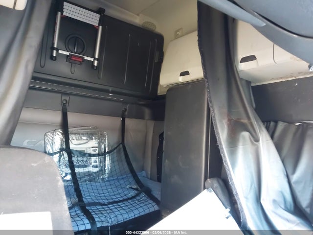 Продаж на аукціоні авто 2022 Freightliner New Cascadia 126, vin: 3AKJHHDR2NSNB2314, номер лоту: 44323906