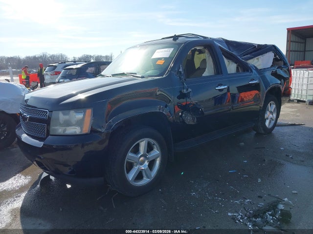 2008 CHEVROLET SUBURBAN 1500 3GNFK16328G275671 Photo 1