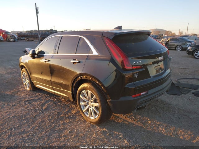 2019 CADILLAC XT4 1GYAZAR40KF199566 Photo 2