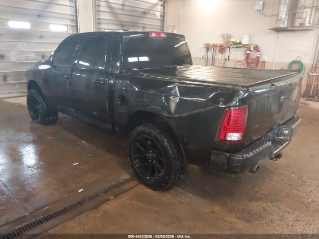 2015 RAM 1500 1C6RR7KT4FS509087 Photo 2