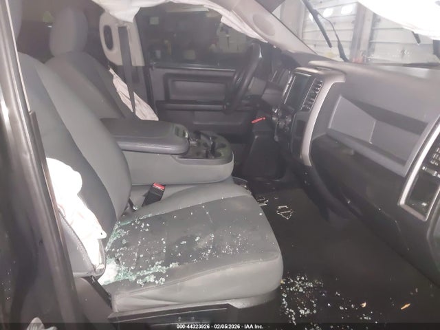 2015 RAM 1500 1C6RR7KT4FS509087 Photo 4